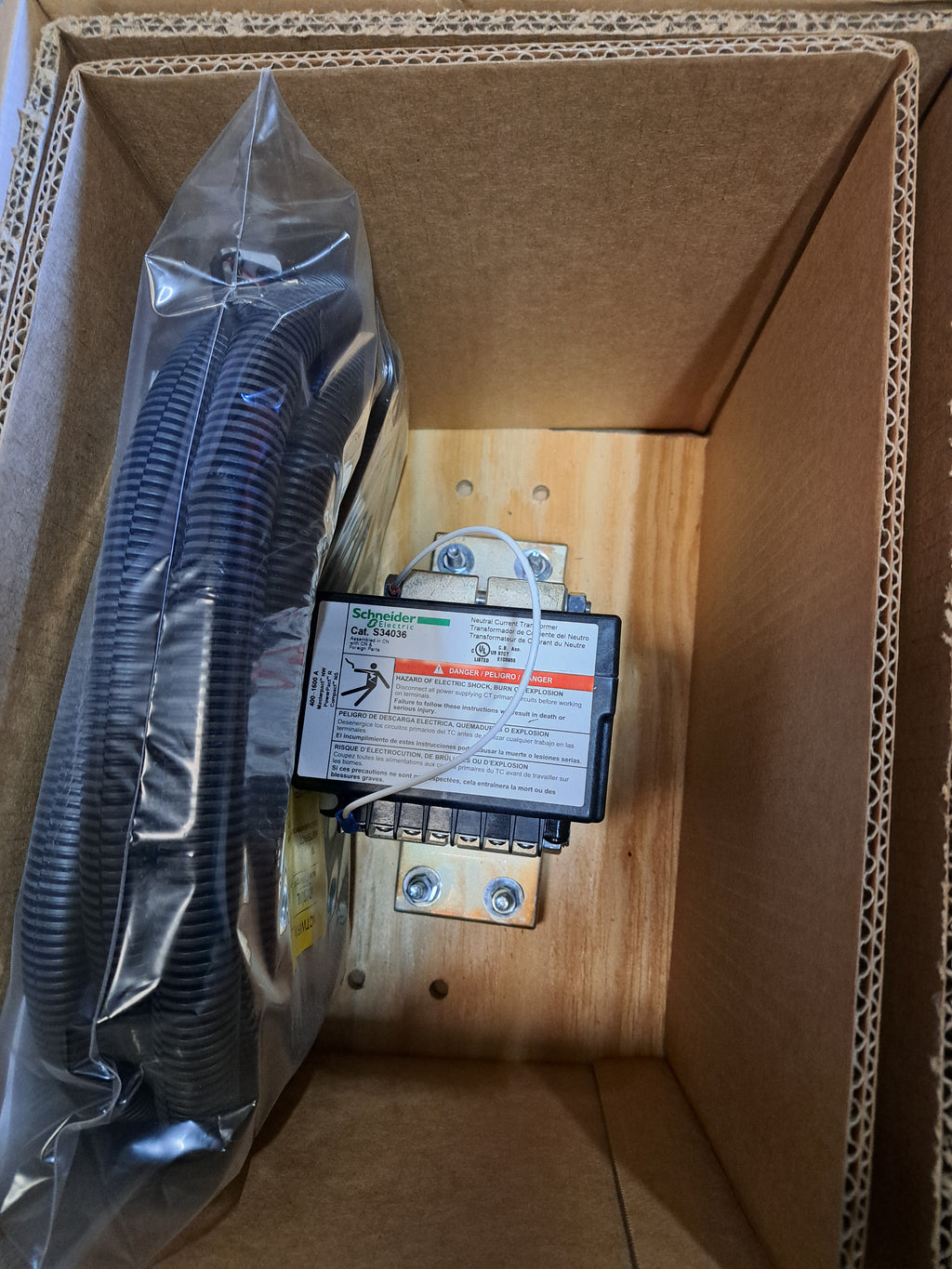 New Square D Neutral Current Transformer MasterPact / PowerPact 400A-1 ...
